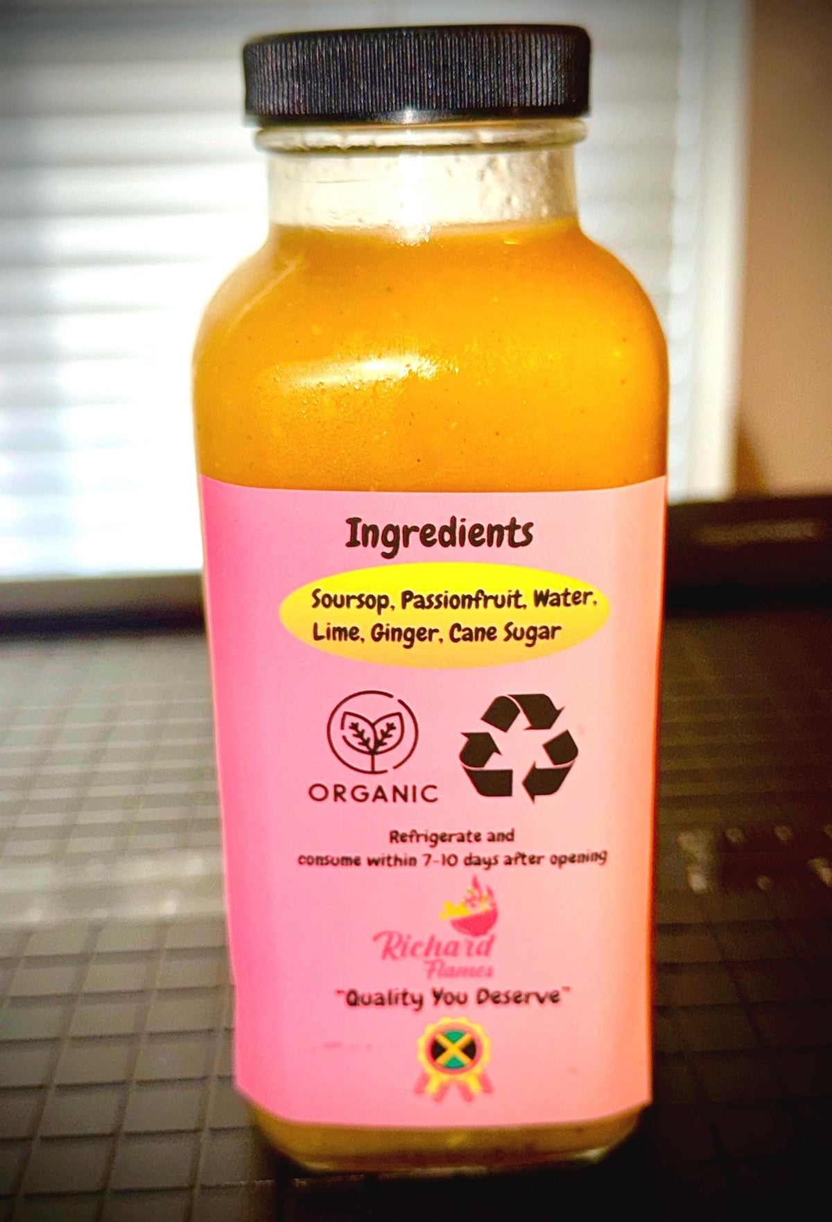 Soursop And Passionfruit Juice 16 FL oz | 4 Pack